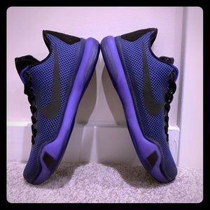 Nike Kobe X Blackout size 8